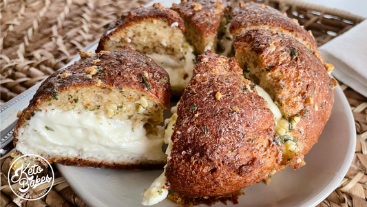 Viral Garlic Cream Cheese Bread